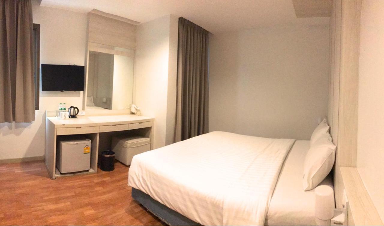 בנגקוק Ten Stars Hotel מראה חיצוני תמונה