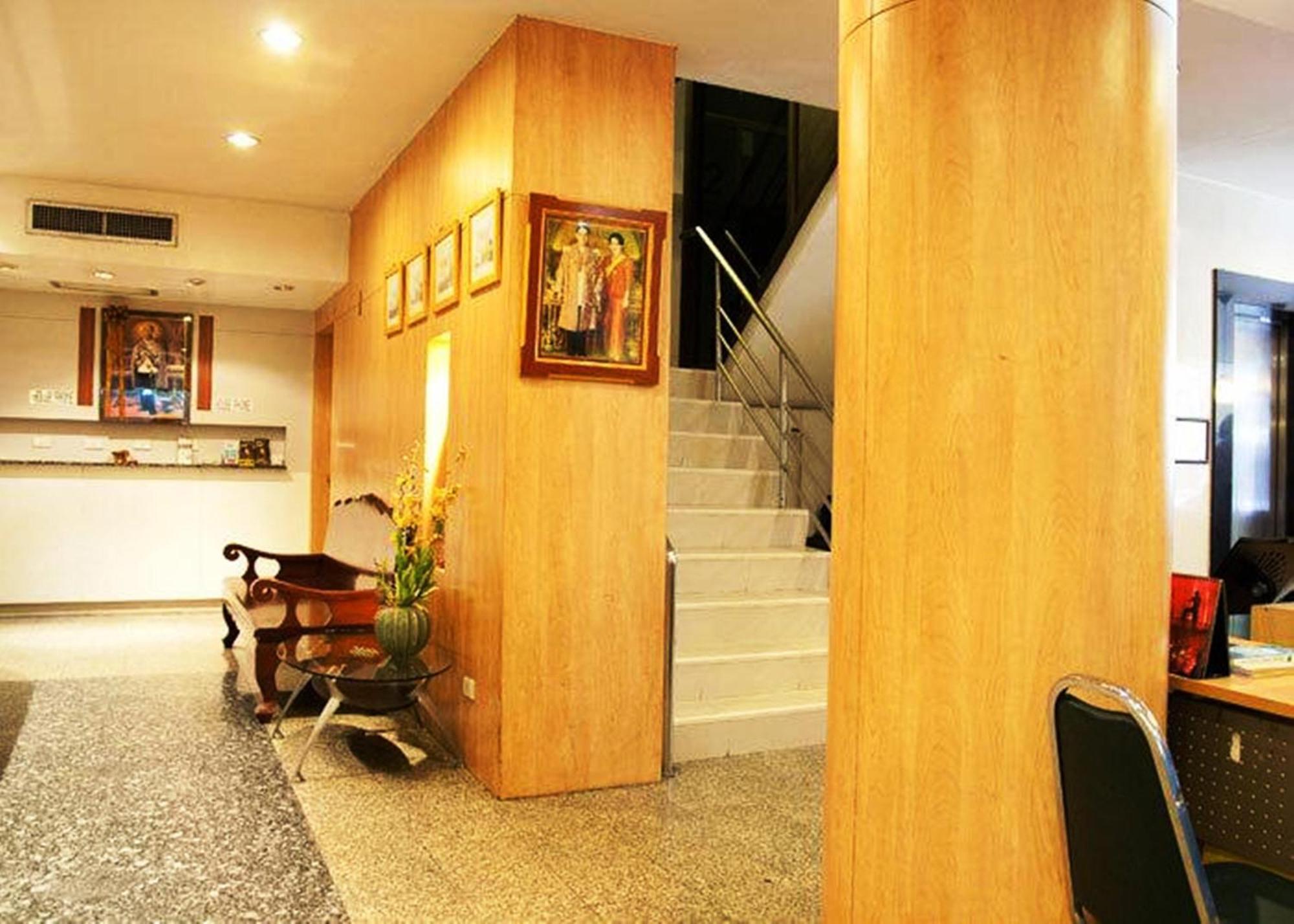 בנגקוק Ten Stars Hotel מראה חיצוני תמונה