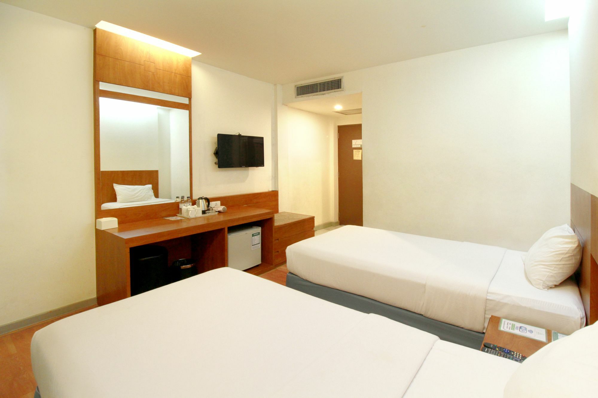 בנגקוק Ten Stars Hotel מראה חיצוני תמונה